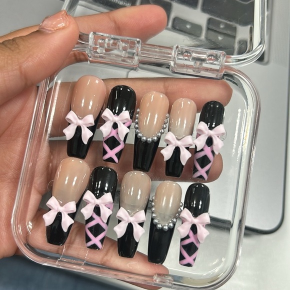 Cute Coquette Press-on Nails - Picture 4 of 5
